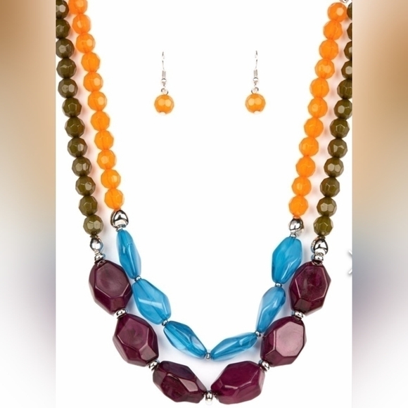 Multi color necklace set - Picture 2 of 3